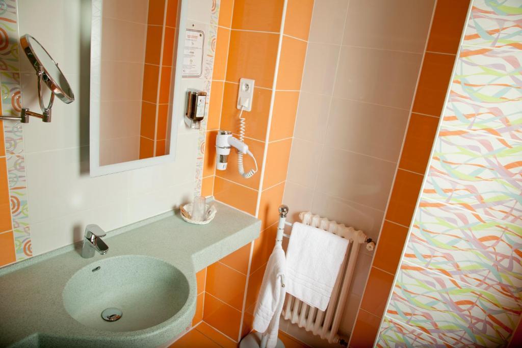 Hotel Bristol Châlons-en-Champagne Cameră foto